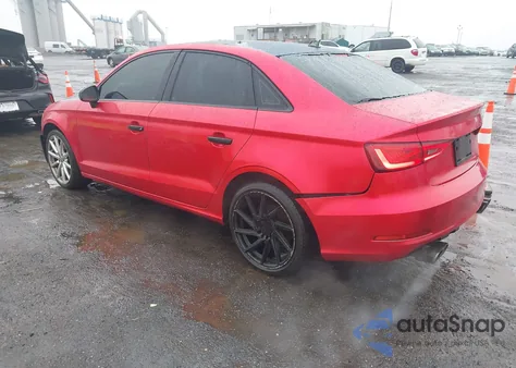 2015 Audi A3 1.8T Premium z USA, uszkodzony, nr VIN WAUACGFF2F1086508